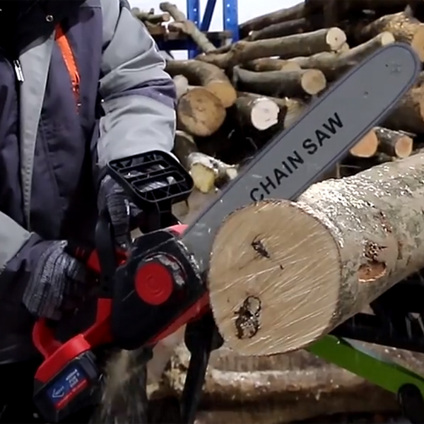 Lithium Chainsaw